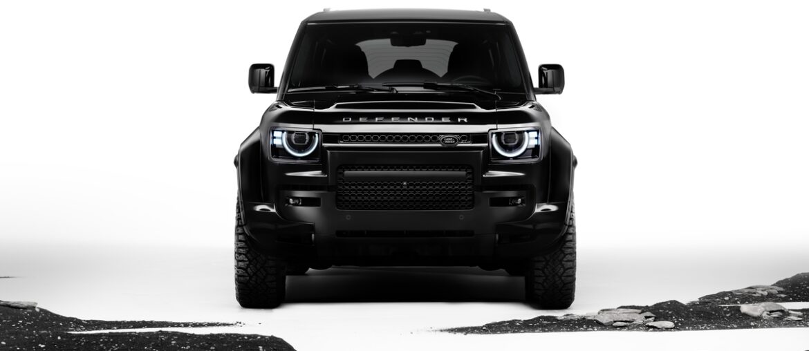 [Defender OCTA Black. Land Rover - Seoul Economic Daily Finance News from South Korea