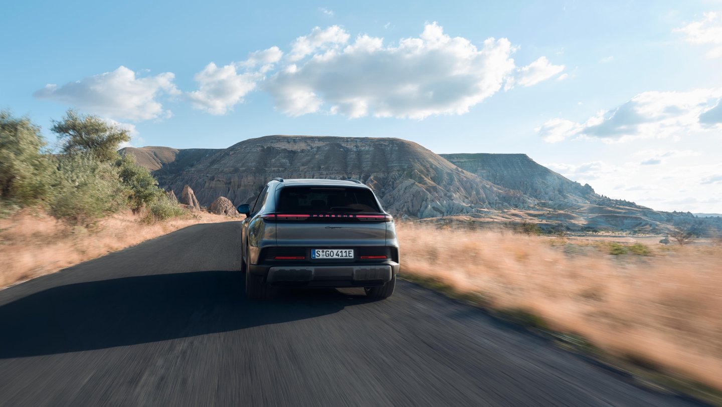 Cayenne Electric, Media Drive, Cappadocia, 2026, Porsche AG